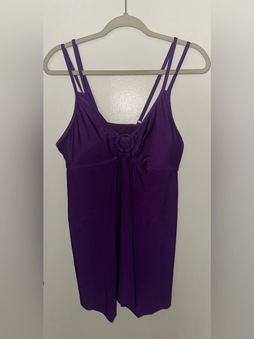 UNKNOWN BRAND Women's Sleeveless Tank Top with Ring Detail